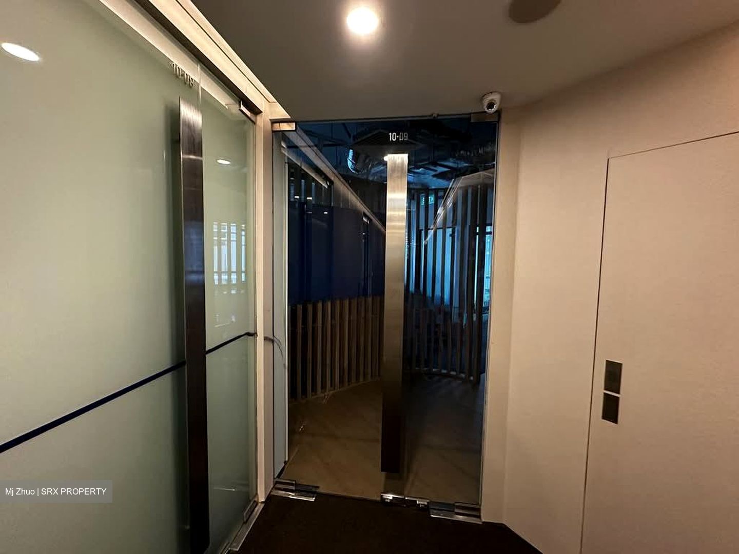 PLUS (D1), Office #556807361